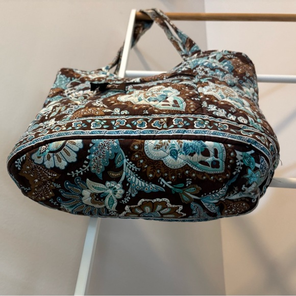 Vera Bradley Floral Patterned Tote and Wallet Set - Picture 5 of 15